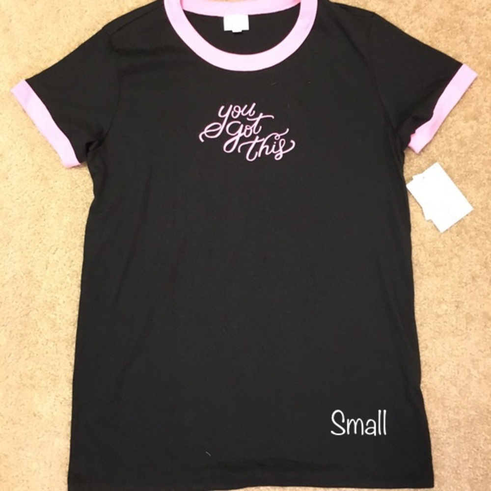 BNWT Lularoe Liv Tee